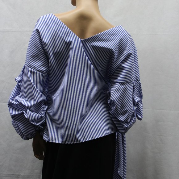Forever 21 Blue & White Stripe Wrap Blouse NWOT - Picture 4 of 10